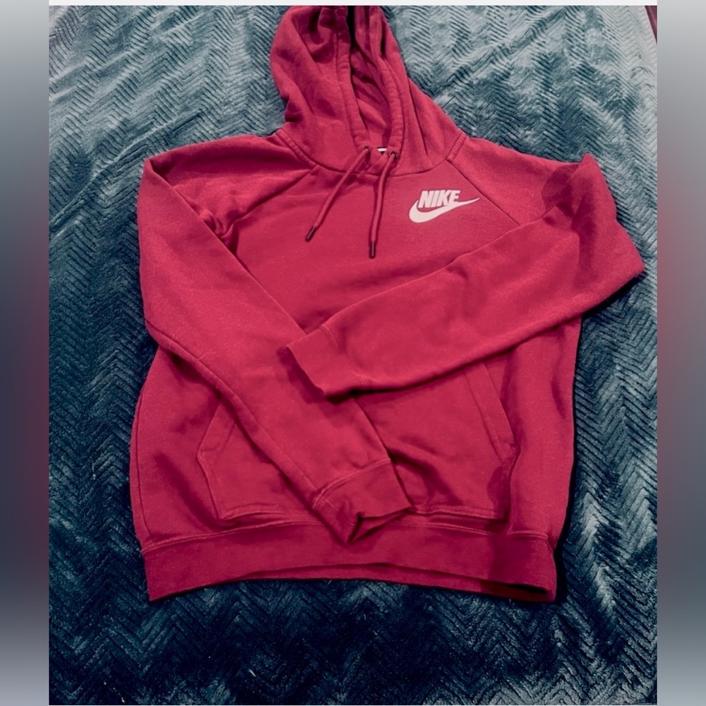 Nike Athleisure Burgundy Women’s XS Hoodie - Picture 5 of 5